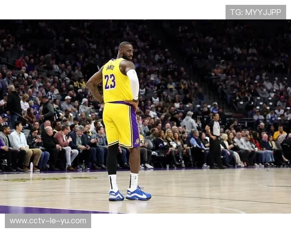 詹姆斯生涯出场数升至历史第五，赛后采访感谢队友支持